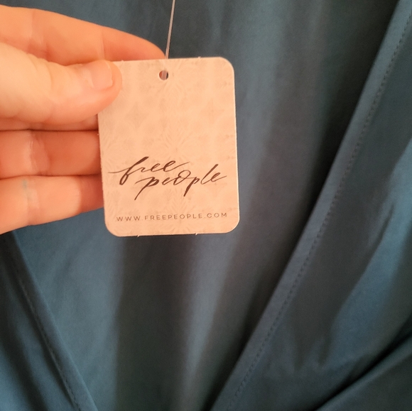 Free People cropped silk blouse - Picture 5 of 5